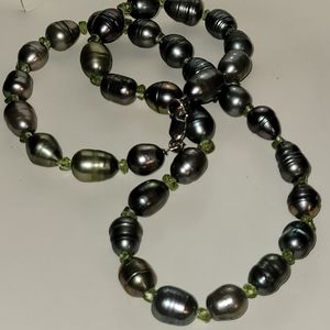 LUC 925 CN Green Pearls